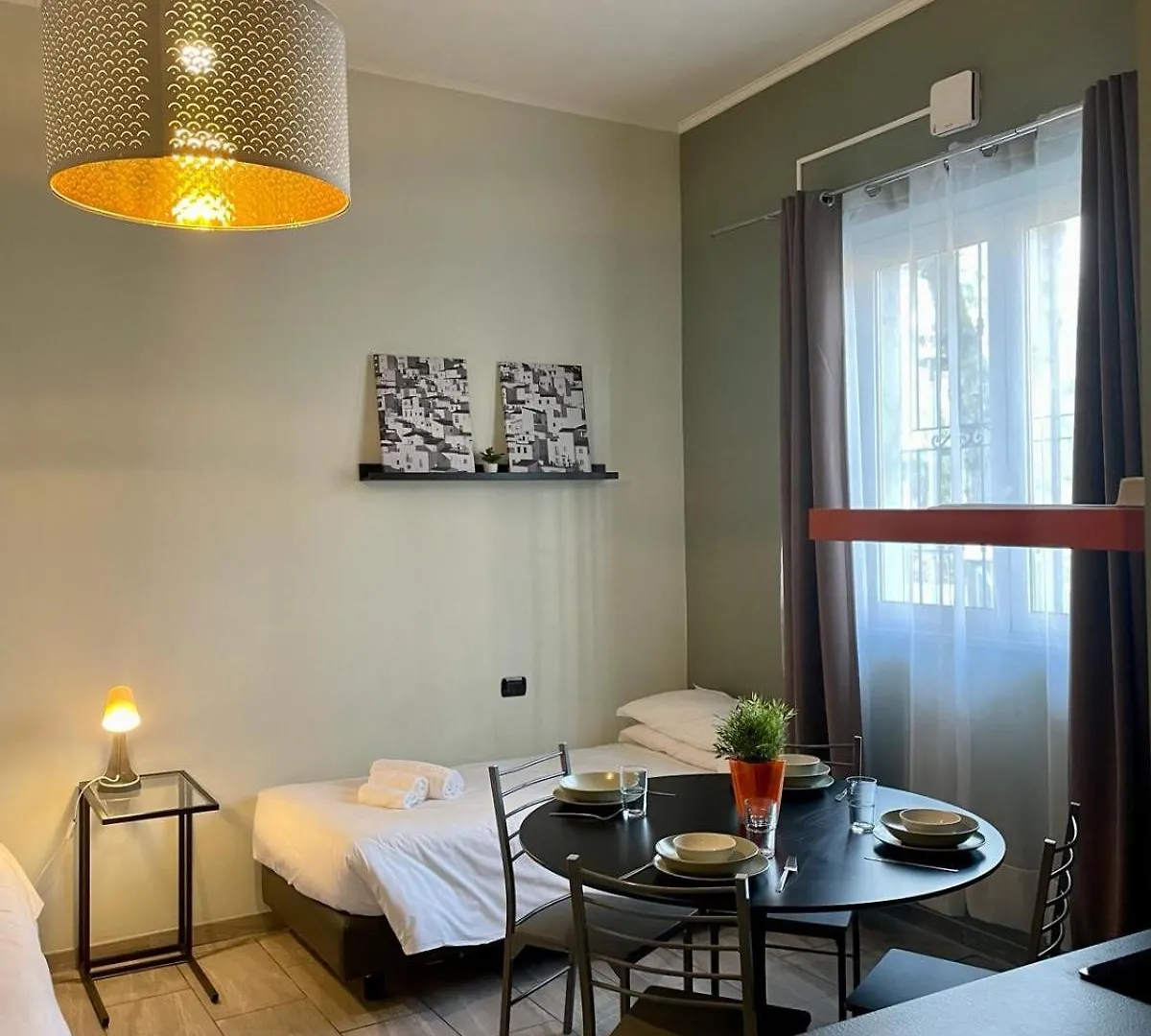 Bnbook Residence La Red Rho 4*,  Italie