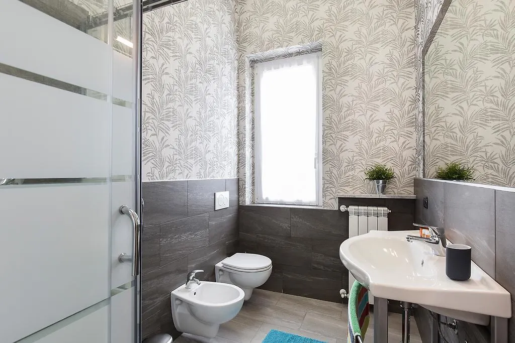 Bnbook Residence La Red Rho 4*,  Italie