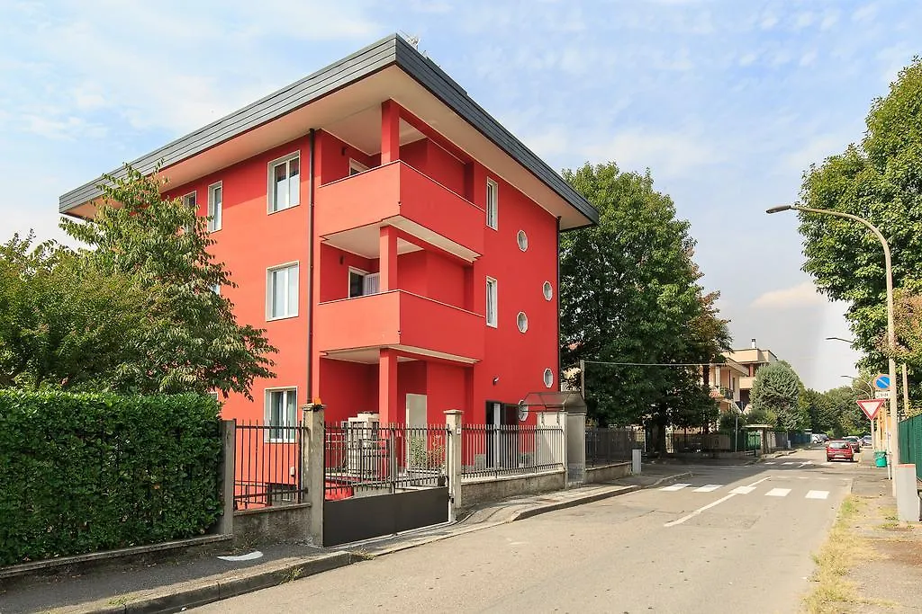 **** Aparthotel Residence La Red Rho Italy